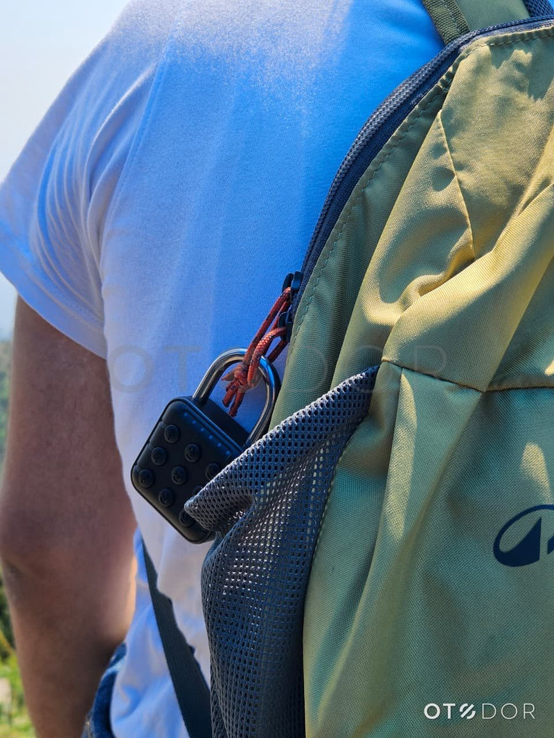 lifestyle: VAULTEX held up on a Himalayan trek